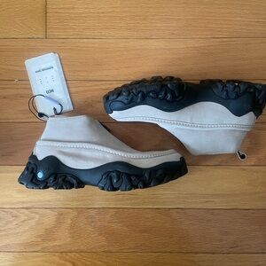 McQ Alexander McQueen Moccasin Boots Size 9 NWT